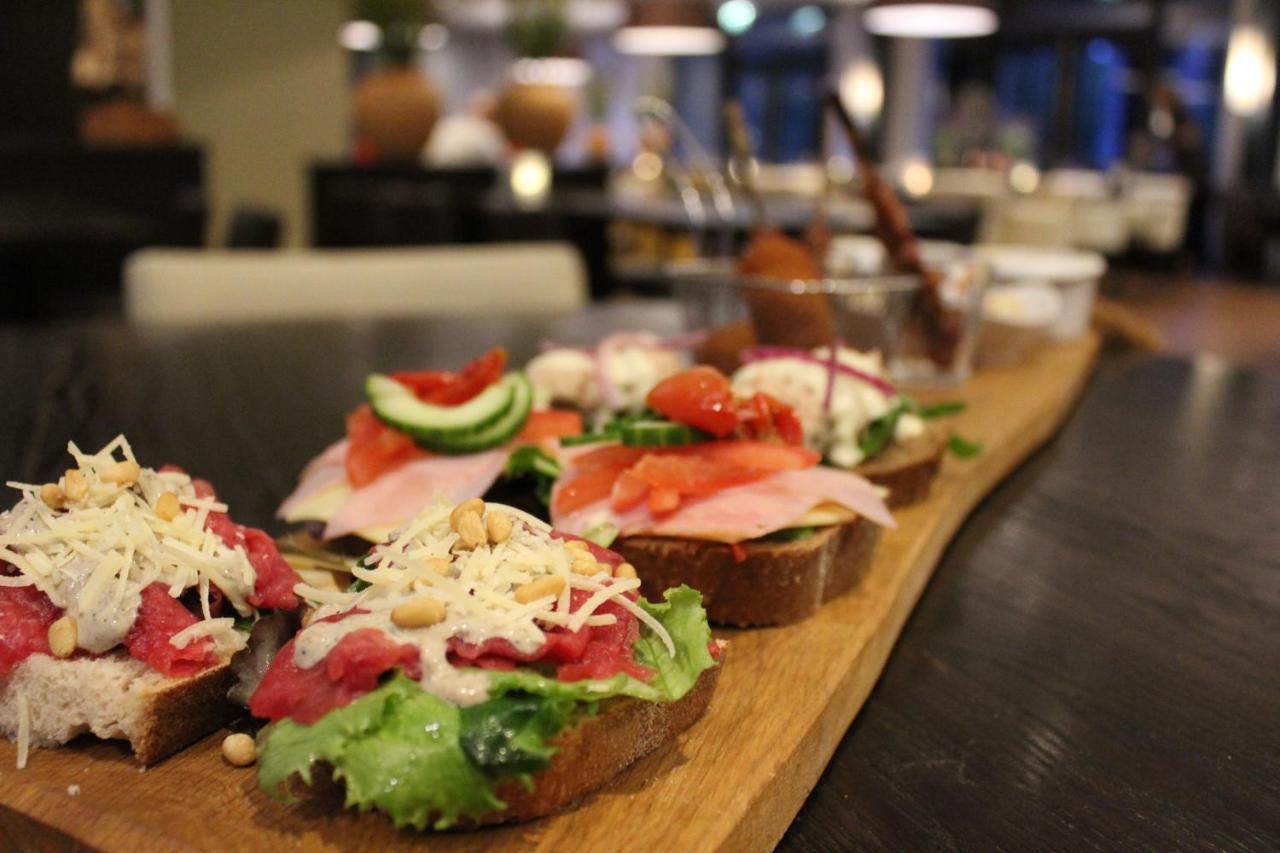 Hotel Restaurant Nederheide Milheeze Ngoại thất bức ảnh
